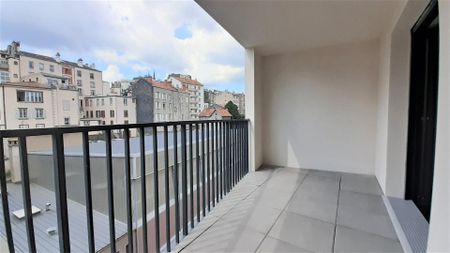 location Appartement T2 DE 44.7m² À CLERMONT FERRAND - Photo 5