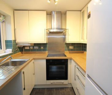 1 bedroom semi-detached house to rent - Photo 4