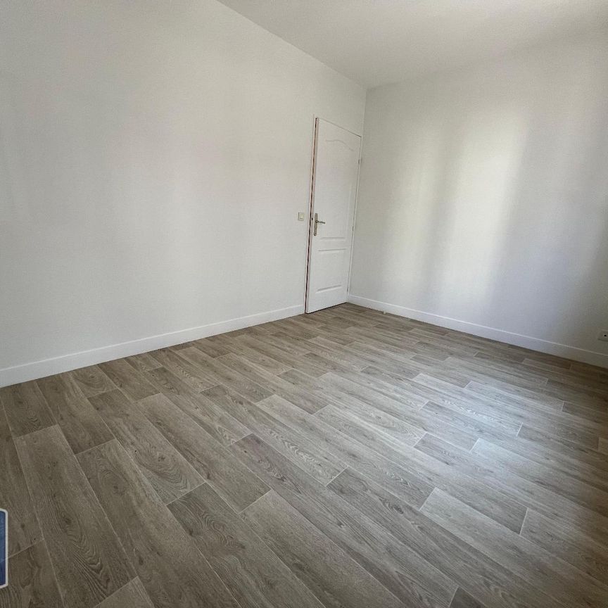 Location Appartement 2 pièces 44m² ST CYR L ECOLE 78210 - Photo 1