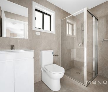 Charming Private Granny Flat with Water and Internet Included - Photo 2