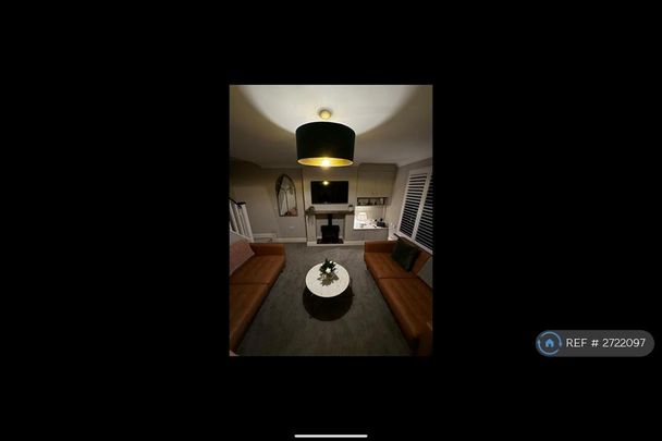 3 bedroom terraced house to rent - Photo 1