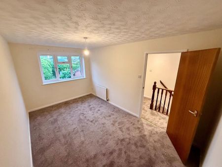 2 bedroom terraced house to rent - Photo 3