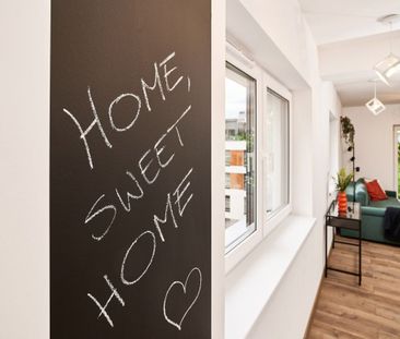 Kawalerka z balkonem i miejscem w garażu - Photo 5