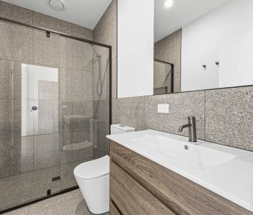 Stylish All-Inclusive Accommodation in Prime Kingsbury Location - Photo 4