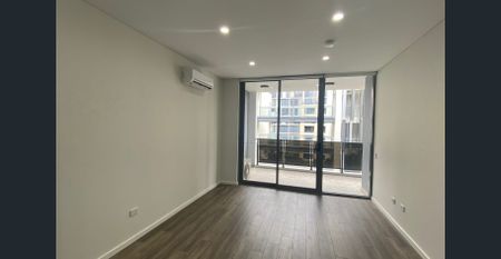 One bedroom apartment in Waterloo For lease! - Photo 2