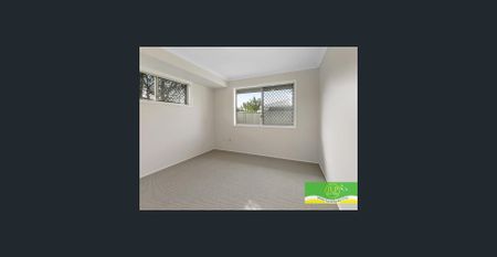 Break Lease - Comfortable 4 Bedroom Family Home - Photo 4