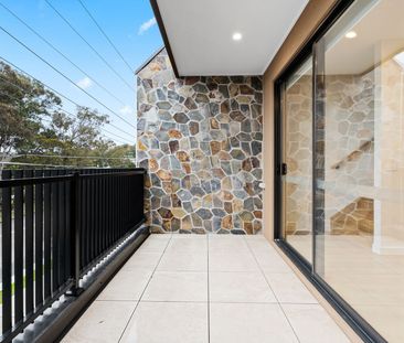 IN THE HEART OF ELTHAM VILLAGE SHOPPING CENTRE - Photo 6