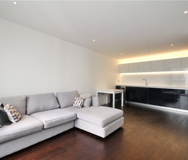 Pump House Crescent, Brentford, TW8 0HH - Photo 2