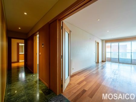 Apartamento T4 - Photo 3