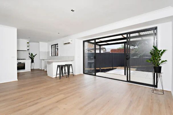 2/2 Mernda Street, Sunshine West VIC 3020 - Photo 1