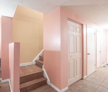 For Lease - 78 Grandridge Crescent, Guelph, Ontario - Photo 4