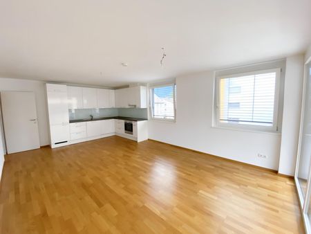 Moderne 2-Zimmerwohnung mit Loggia in Bregenz zu vermieten! - Photo 2