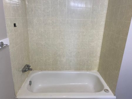 Killarney Court – 1 Bedroom - Photo 5