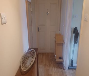 Room in a Shared Flat, Burton House, SE16 - Photo 4