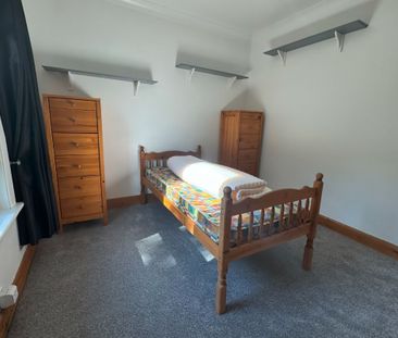 2 Bed, Upper Cottage Flat - Photo 4