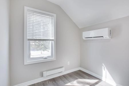 140 Wellington Street #2 - Photo 5