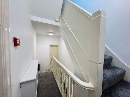 62 Railway Road, Leigh - Photo 2