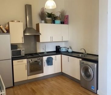 Apartment 21, Beechmount Building, 35 - Photo 6