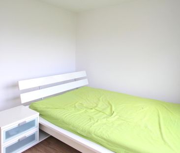 Renovierte, gepflegte 2-Zimmer-Obergeschosswohnung mit Balkon, nahe... - Foto 1