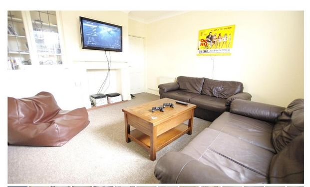 1 bedroom end of terrace house to rent - Photo 1
