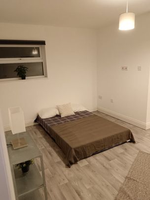 1 Bed Flat, Bensham Manor Road, CR7 - Photo 1