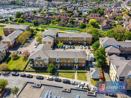 2 bedroom flat to rent - Photo 4