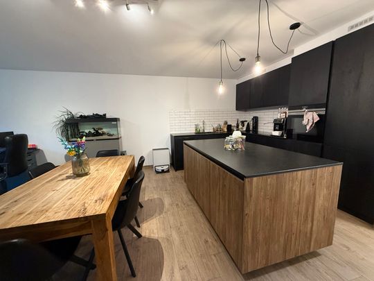 GIJZEGEM - Gelijkvloers appartement met tuin en staanplaats. - Photo 1