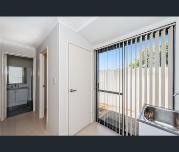 13C Burney Court, Kardinya, WA 6163 - Photo 5
