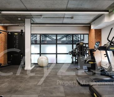 Canning House, 7 Heritage Walk, London - Photo 3