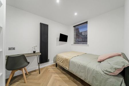 6 bedroom house to rent - Photo 2