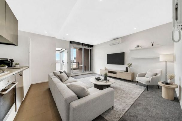 Stylish and Modern Apartment - Photo 1