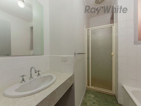 Affordable 2 bedrooms unit in St Albans. - Photo 4