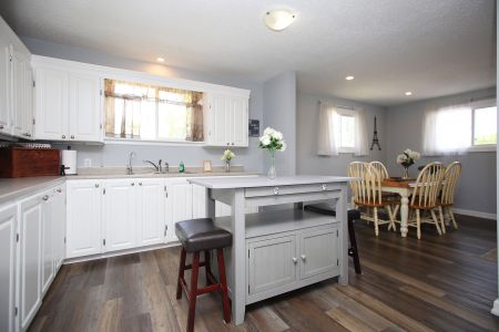 For Lease - 9 Bridge Street Unit# 2nd Flr, Kawartha Lakes, Ontario - Photo 5