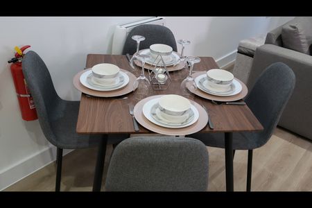 1 Bed Flat, Alexander House, M16 - Photo 5