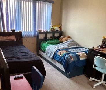 For Lease - 179 Dallimore Circle, Toronto, Ontario - Photo 6