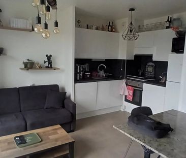 À LOUER – LA RICHE – Appartement de 40m² • Réf. TNG-G0221 - Photo 2