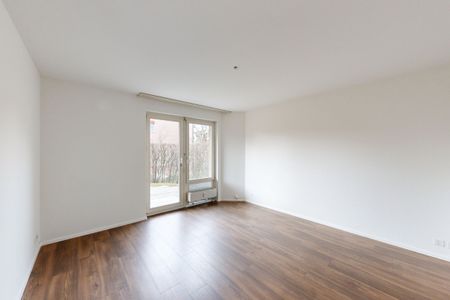 Your retreat with garden seating - Photo 3