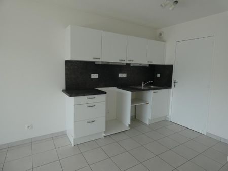 Location Appartement 3 pièces 63m² LA CHAPELLE SUR ERDRE 44240 - Photo 4