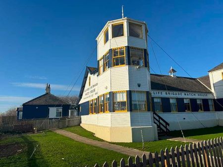 Brigade Cottage, Spanish Battery, North Shields, NE30 - Photo 3