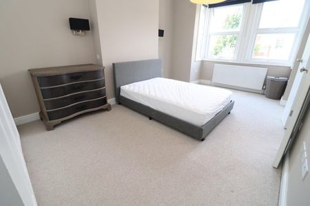 Room in a Shared House, Maldon Road, W3 - Photo 2