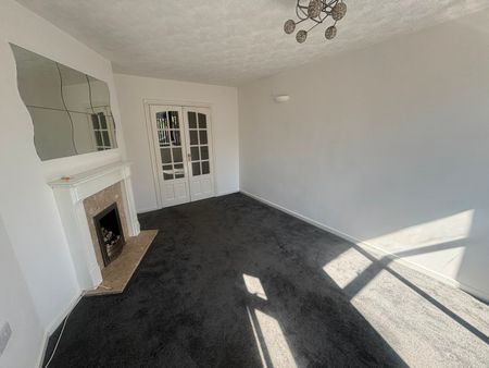 Westfield Avenue, Wigston, LE18 1HY, Leicester - Photo 2
