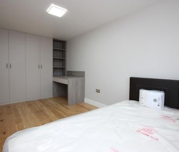 5 bedroom terraced house to rent - Photo 5