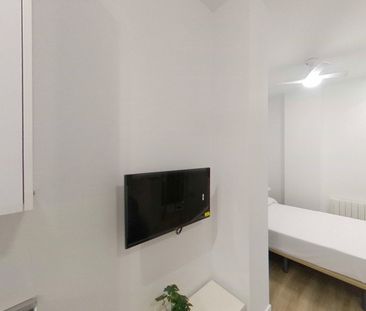 Piso de alquiler en Calle de Gutierre de Cetina, Pueblo Nuevo - Photo 6