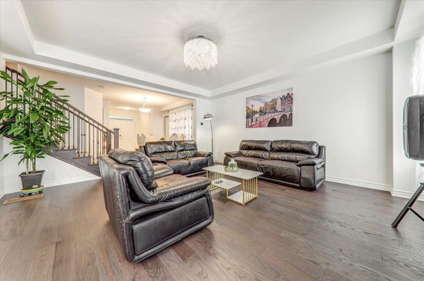For Lease - 609 Mika Street, Innisfil, Ontario - Photo 1