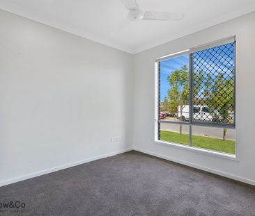 2BED HOME WITH A LARGE OPEN PLAN LIVING WITH AIR-CON - Photo 6