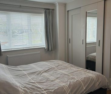 3 bedroom end of terrace house to rent - Photo 5