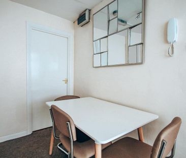 5 bedroom private hall to rent - Photo 4