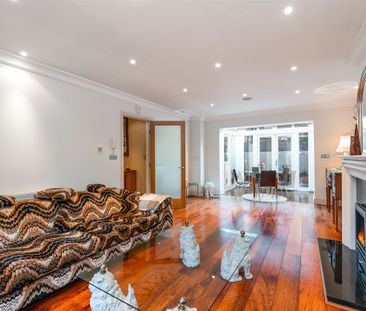 Sea Breeze, Stable Lane, Monkstown, County Dublin - Photo 6