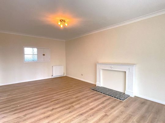 3 bedroom end of terrace house to rent - Photo 1