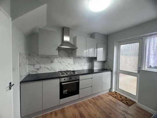 Bradfield Drive, Barking, IG11 - Photo 1